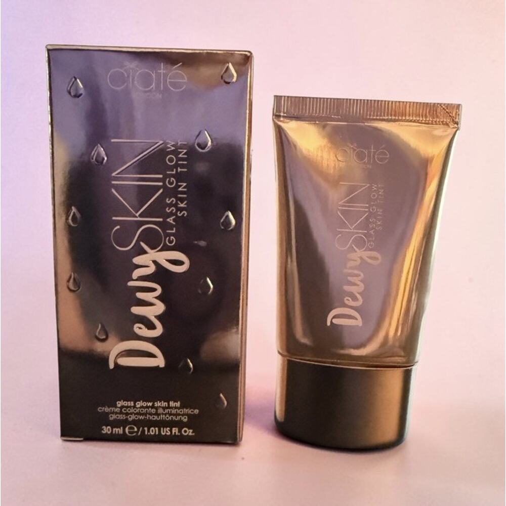 CIATE LONDON Dewy Skin Glass Glow Skin Tint 040 ~ 1.01 fl oz / 30 ml NIB/SEALED